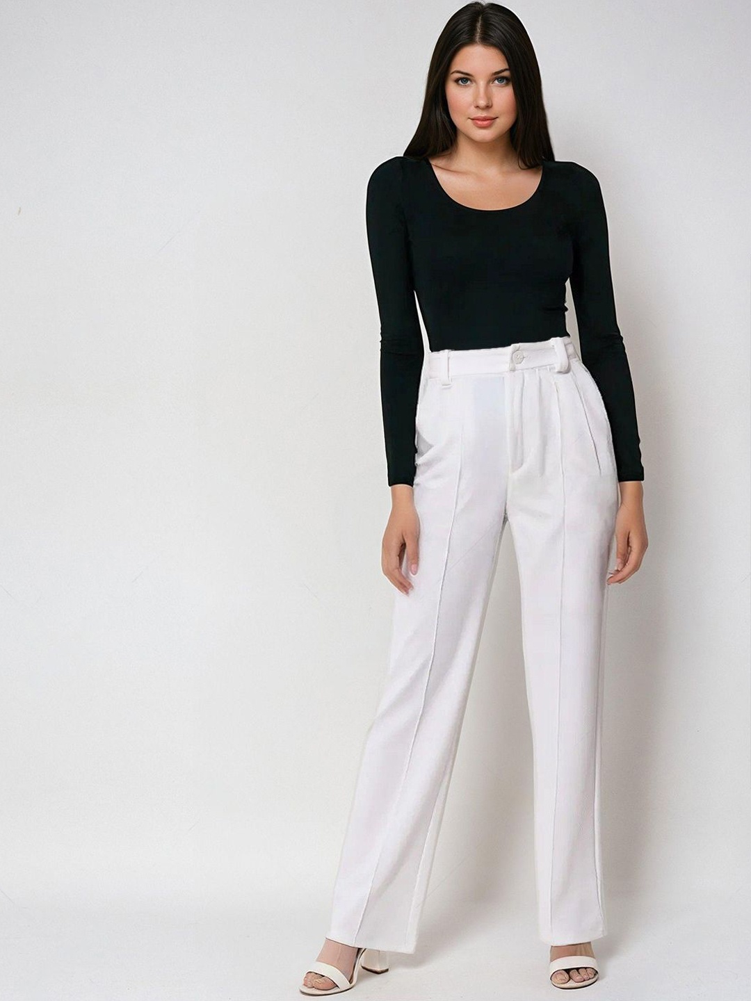 

Kotty Scoop Neck Top with Trousers, White