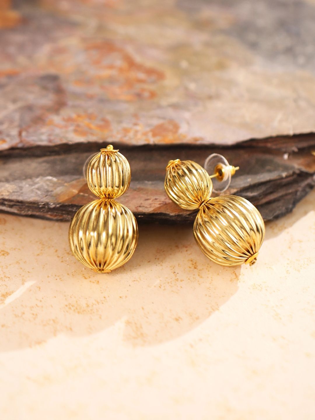 

KPOP Contemporary Studs Earrings, Gold