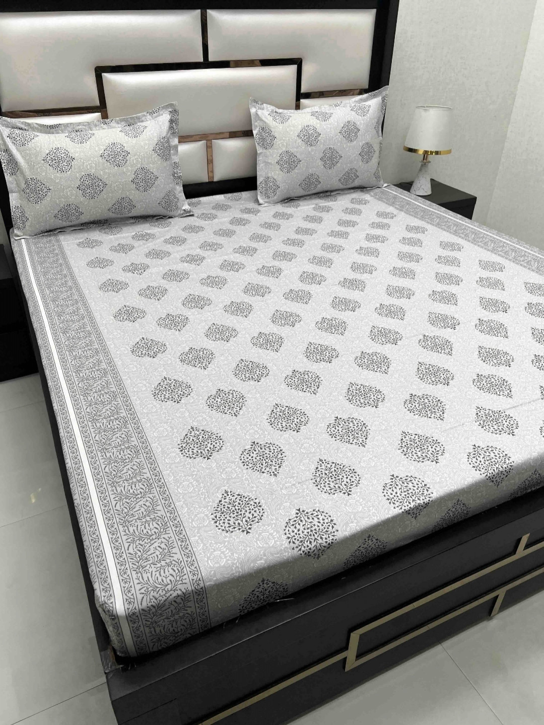 

Pure Decor Royal Passion Grey Ethnic Motifs Cotton 240 TC Queen Bedsheet Set 2.25 x 2.56 m