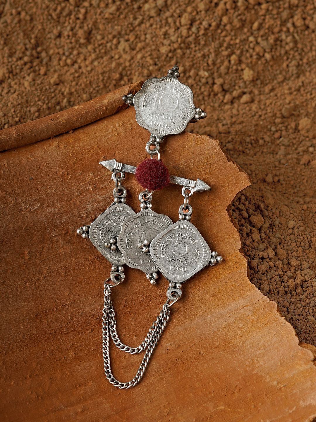

TEEJH Women Brooch, Silver