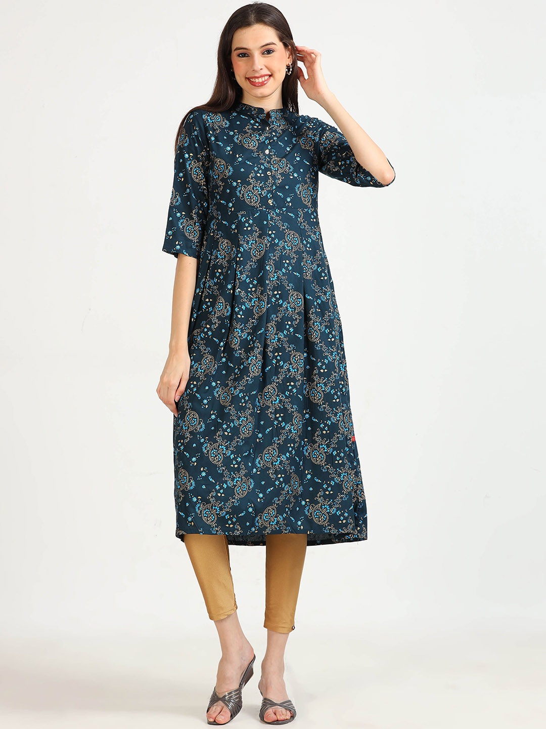 

Marcia Women Ethnic Motifs Printed Thread Work Kurta, Blue