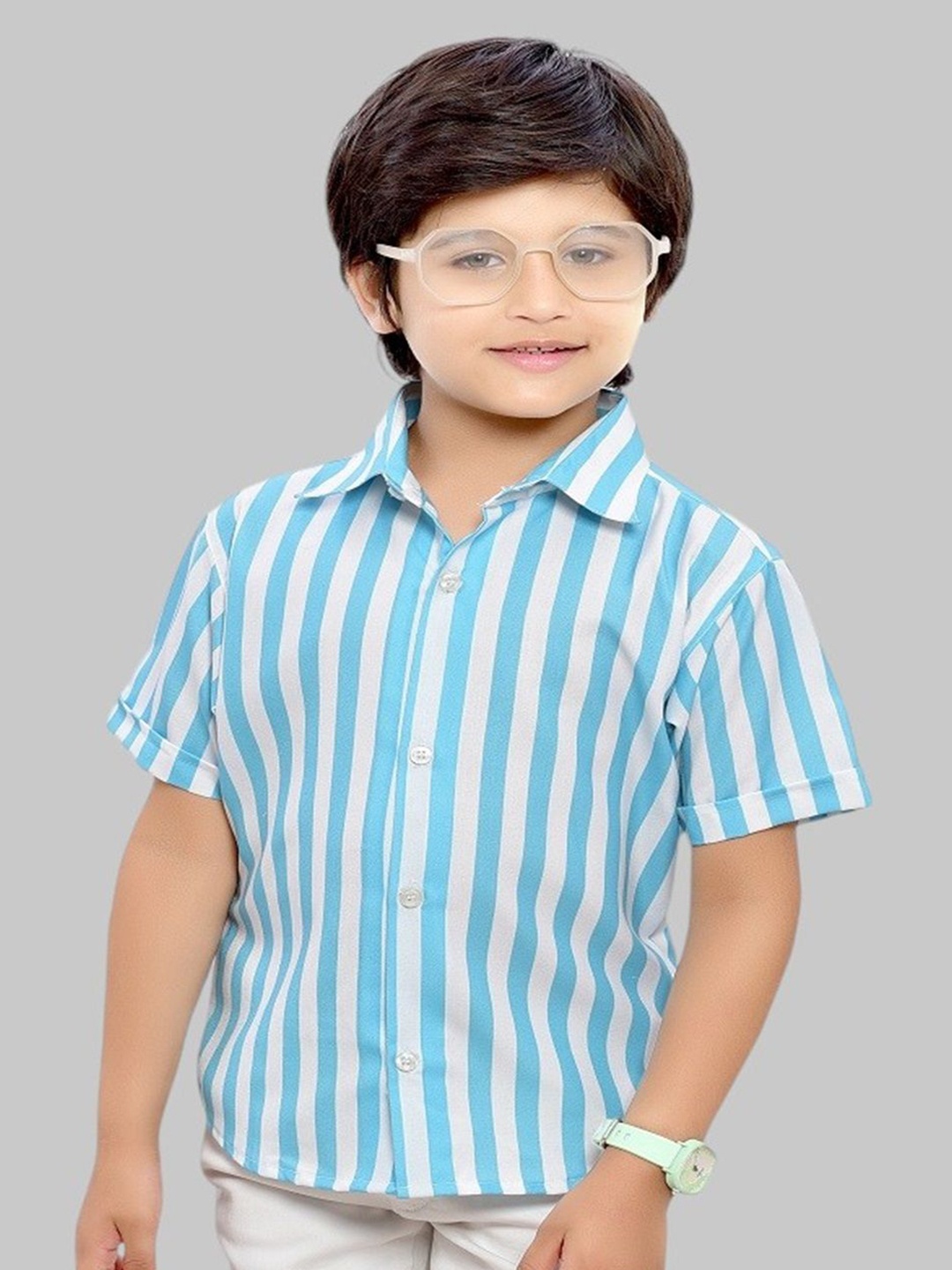 

BAESD Boys Comfort Spread Collar Vertical Striped Cotton Casual Shirt, White