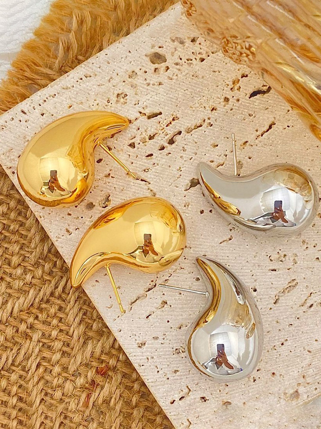 

Celestique Contemporary Studs Earrings, Gold
