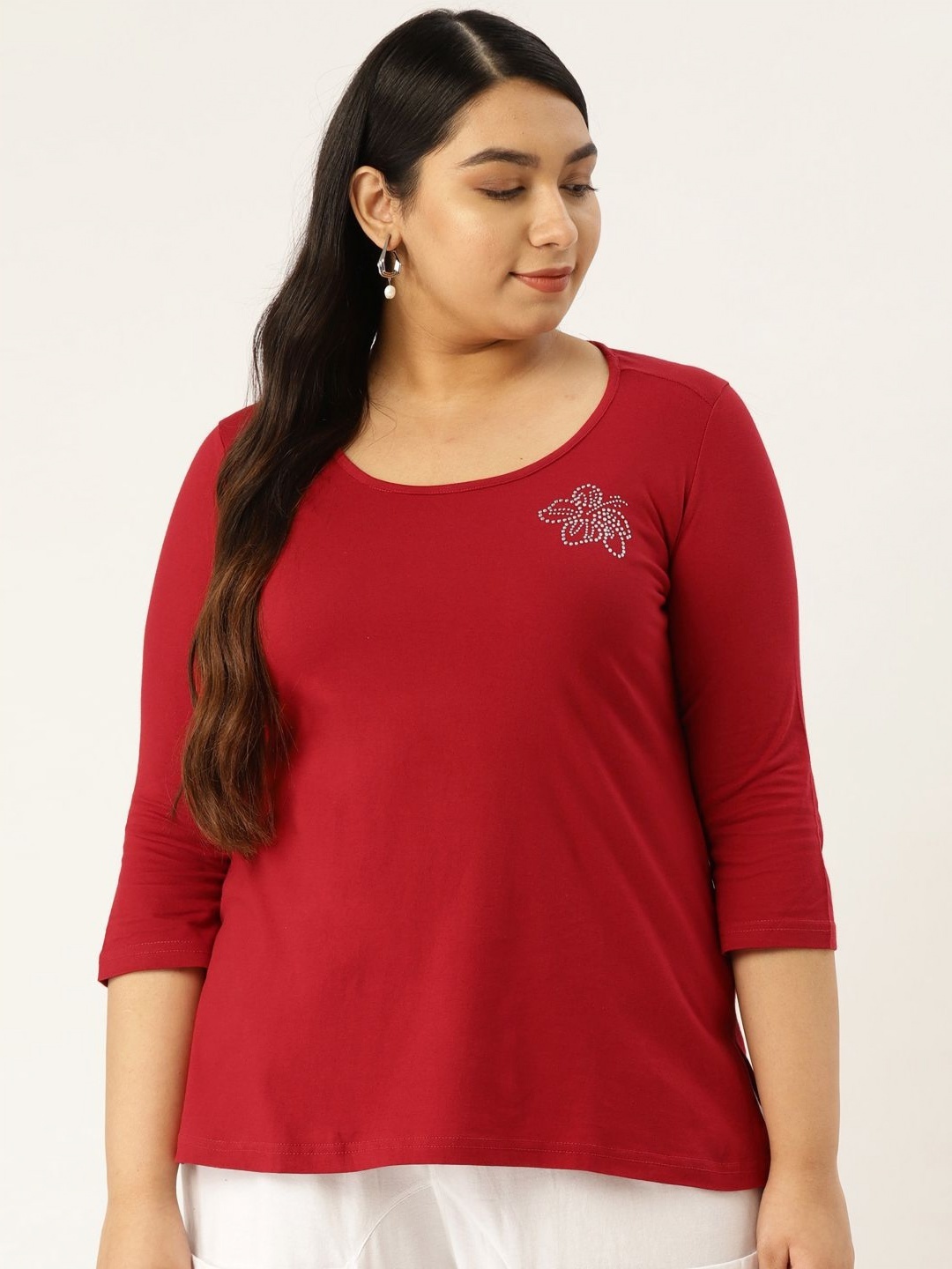 

theRebelinme Women T-shirt, Maroon