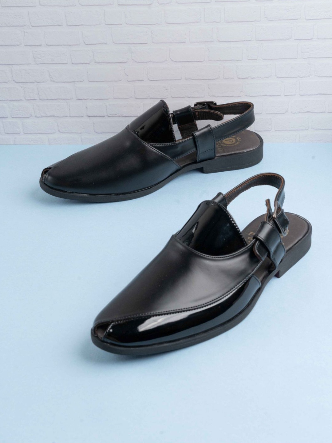 

ATESBER by Inc.5 Men Leather Shoe-Style Sandals With Buckle, Black