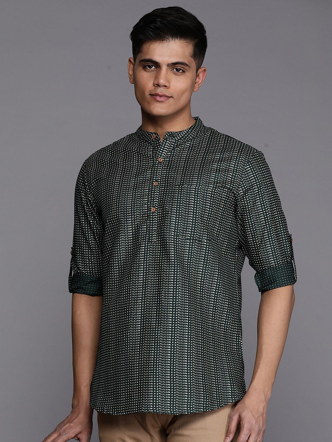 

Anouk Men Striped Kurta, Green
