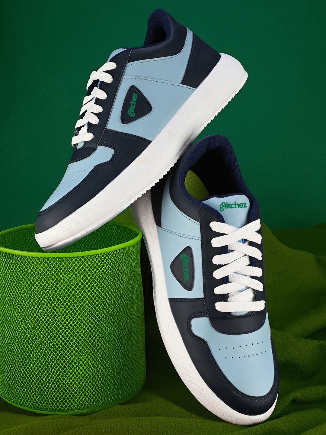 

glitchez Men Colourblocked Sneakers, Multi
