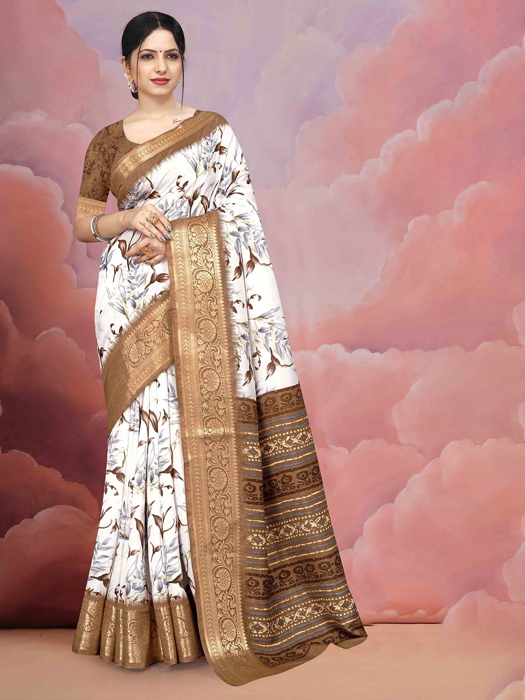 

STAVA CREATION Floral Zari Silk Cotton Saree, Brown