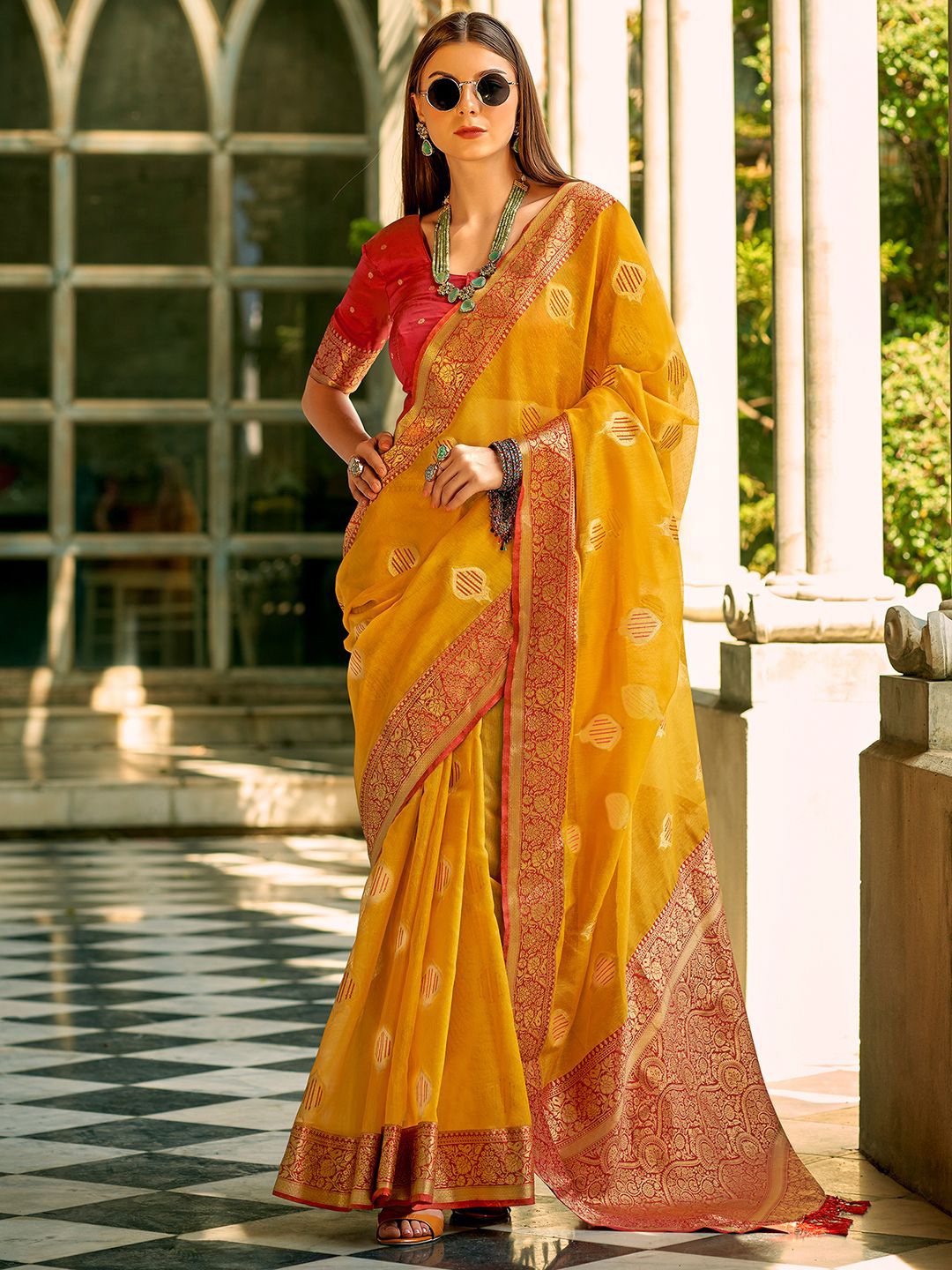 

Satrani Woven Design Zari Pure Silk Banarasi Saree, Yellow