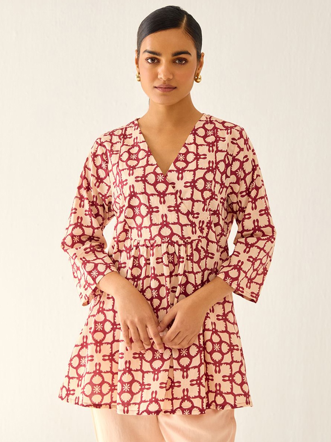 

Ancestry Geometric Printed V-Neck Pure Cotton Pleated Kurti, Red