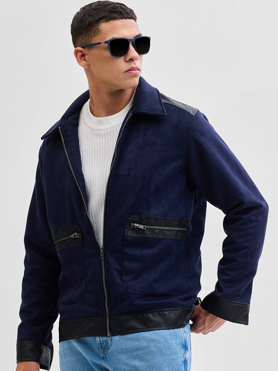 

Snitch Men Colourblocked Open Front Jacket, Navy blue