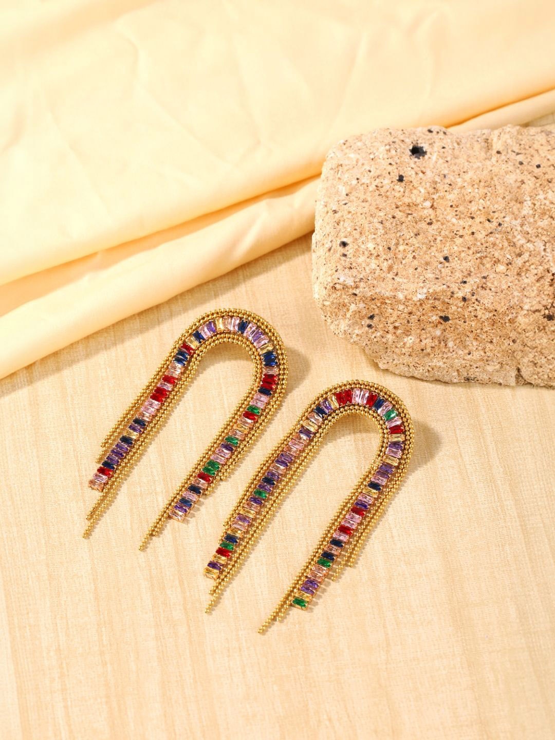 

KPOP Contemporary Drop Earrings, Gold