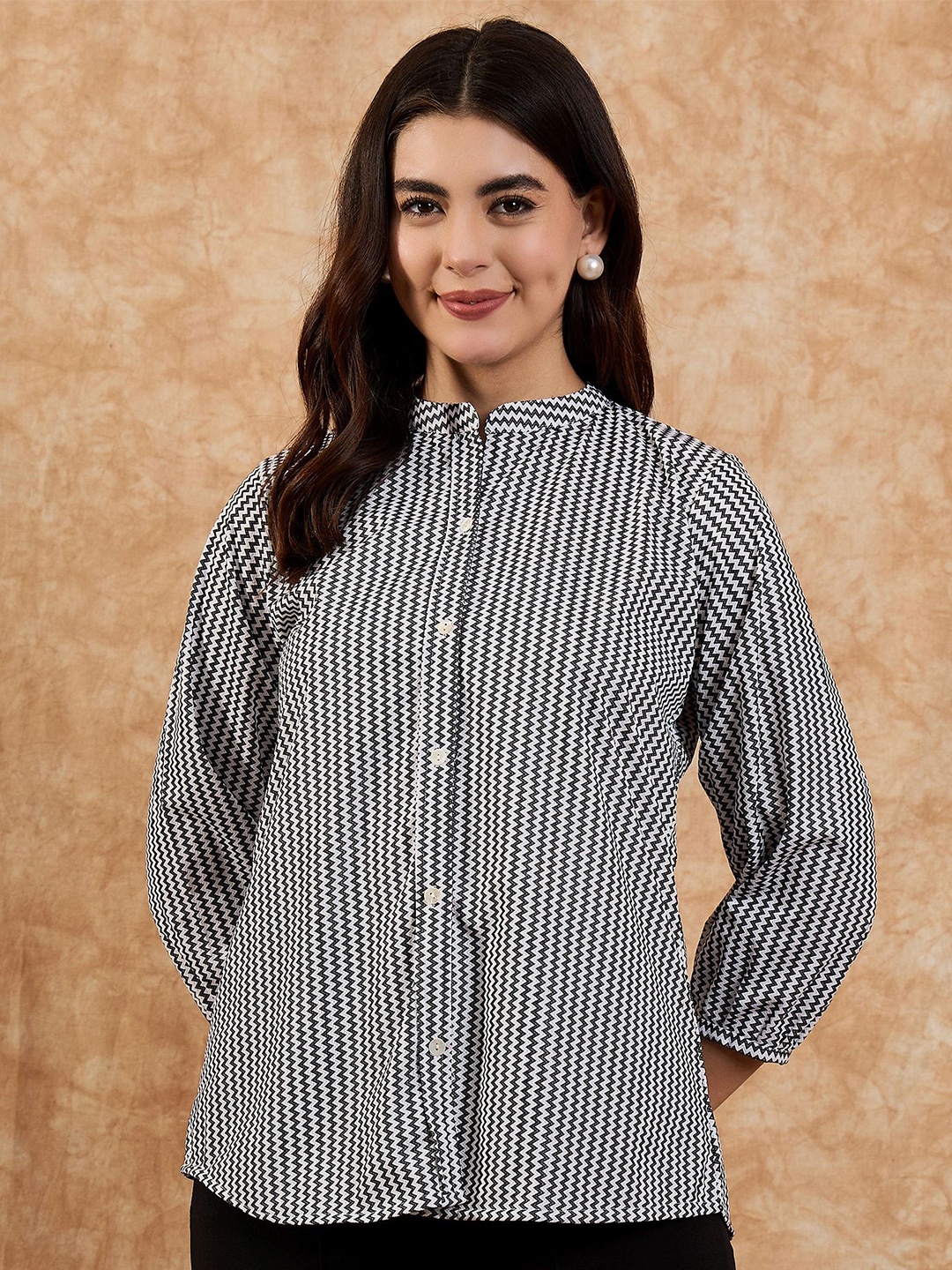 

Anouk Women Regular Fit Chevron Printed Shirt, White