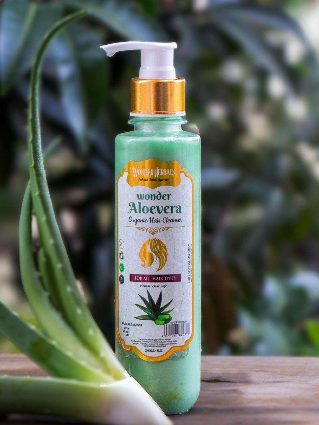 

WONDER HERBALS Wonder Aloevera Organic Hair Cleanser - 250ml, Green
