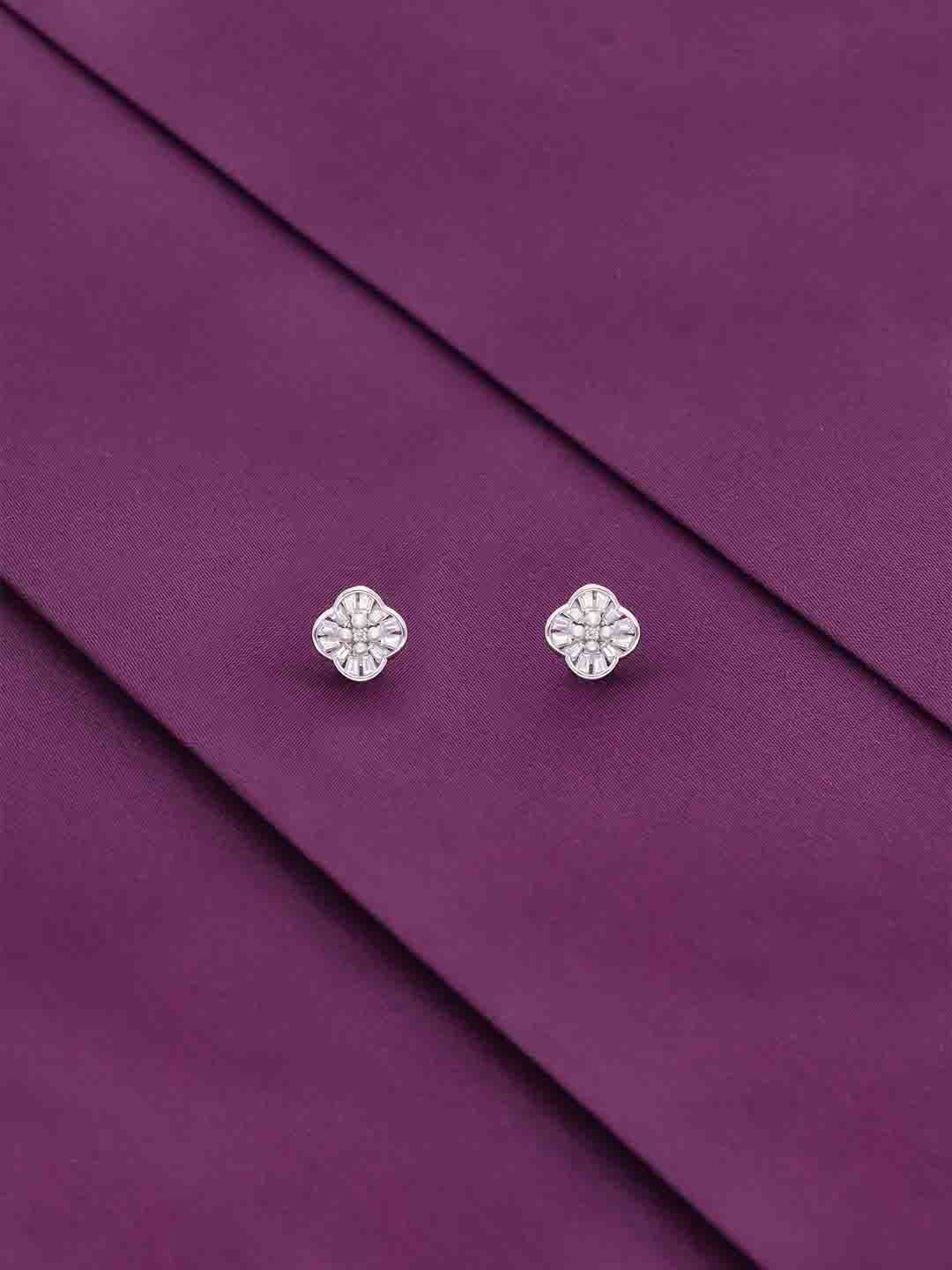 

KAI JEWEL Contemporary Studs Earrings, Silver