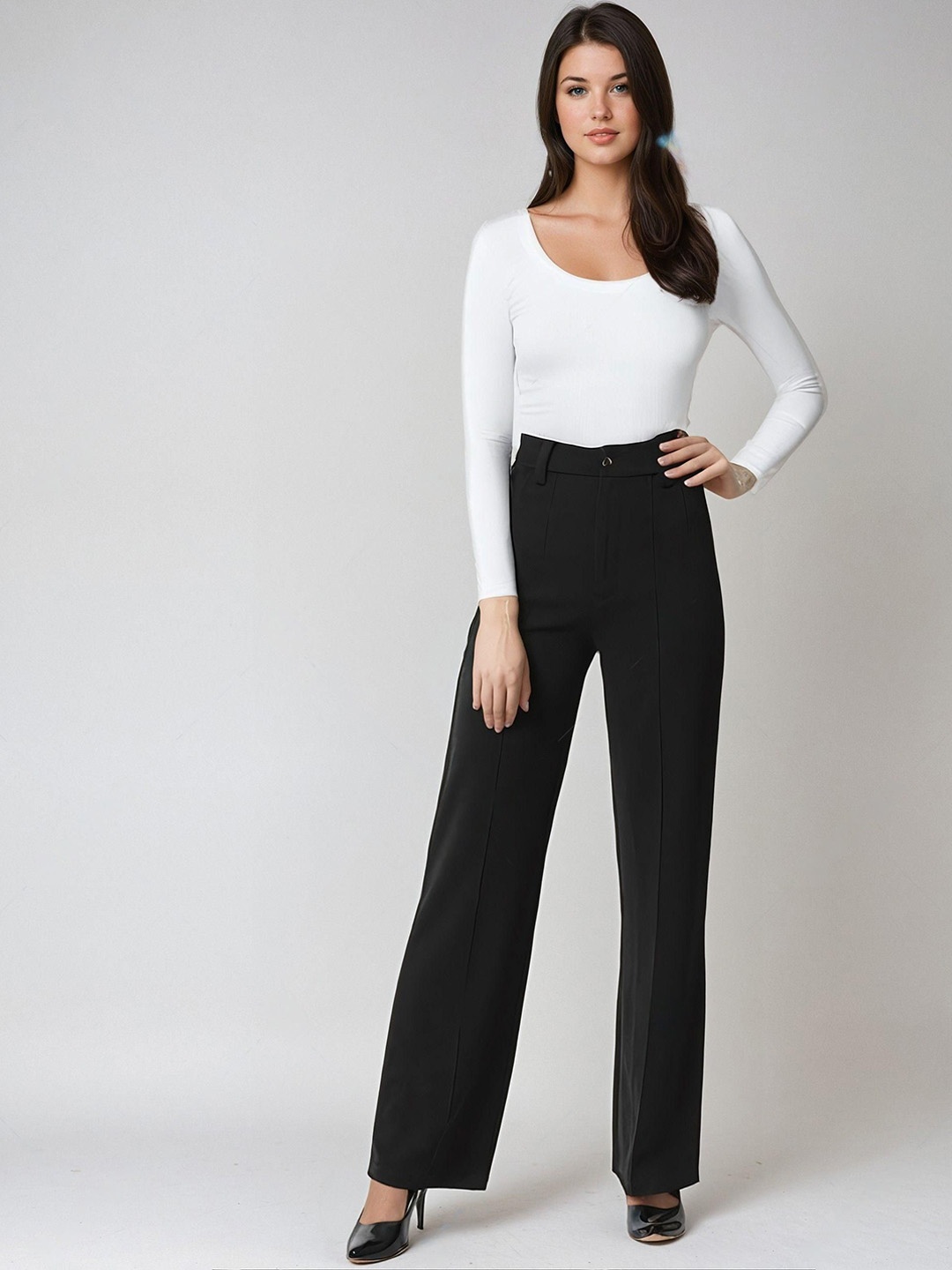 

Kotty Scoop Neck Top & Trouser Co-Ords, White