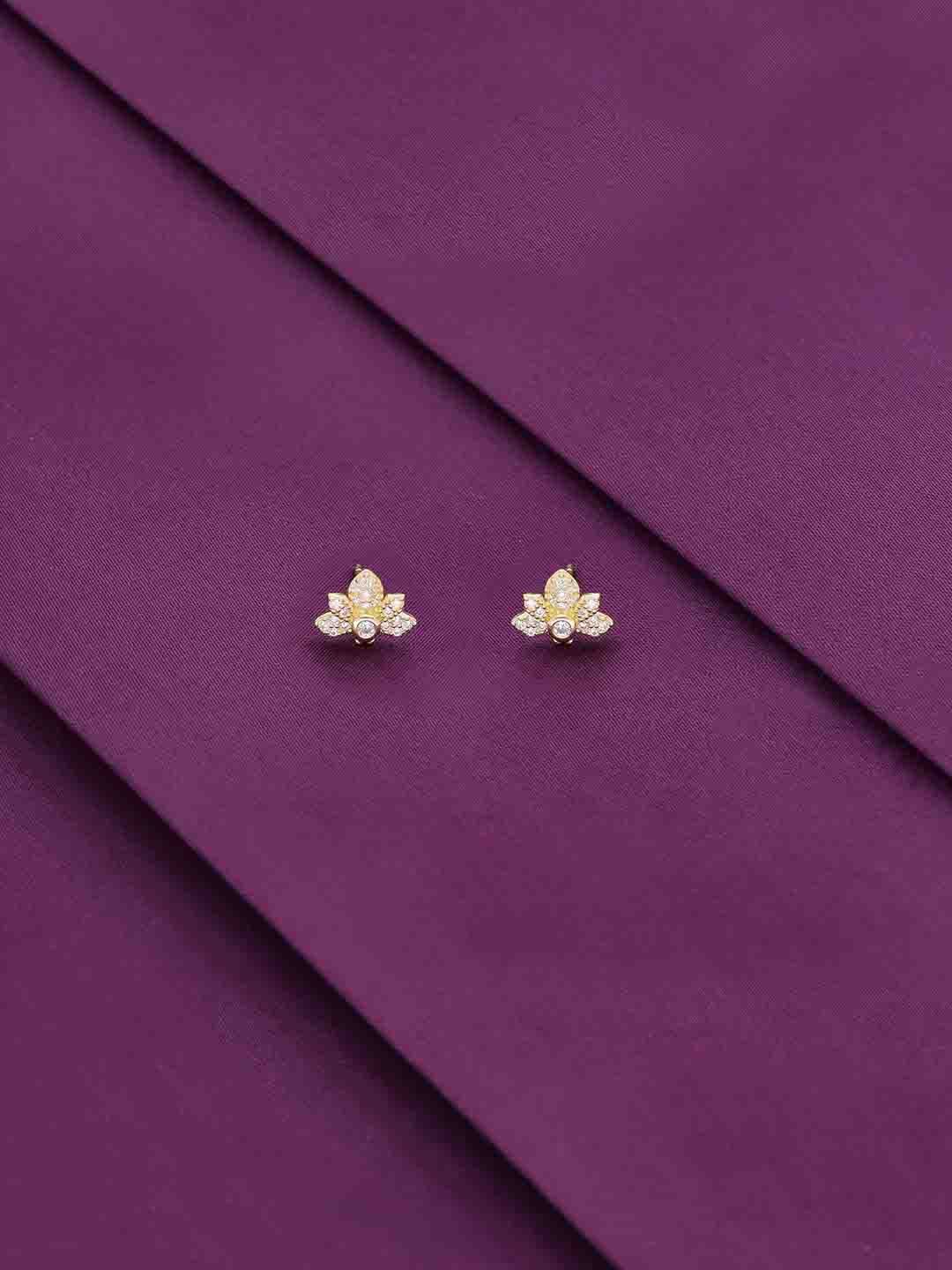 

KAI JEWEL Contemporary Studs Earrings, Gold