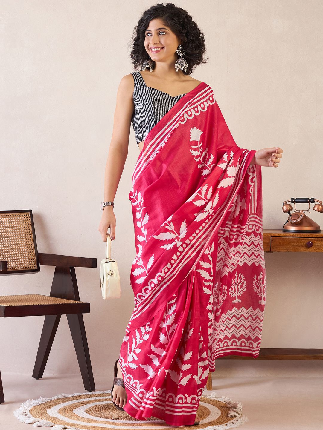 

Saree mall Ready to Wear Floral Bagru Sarees, Pink