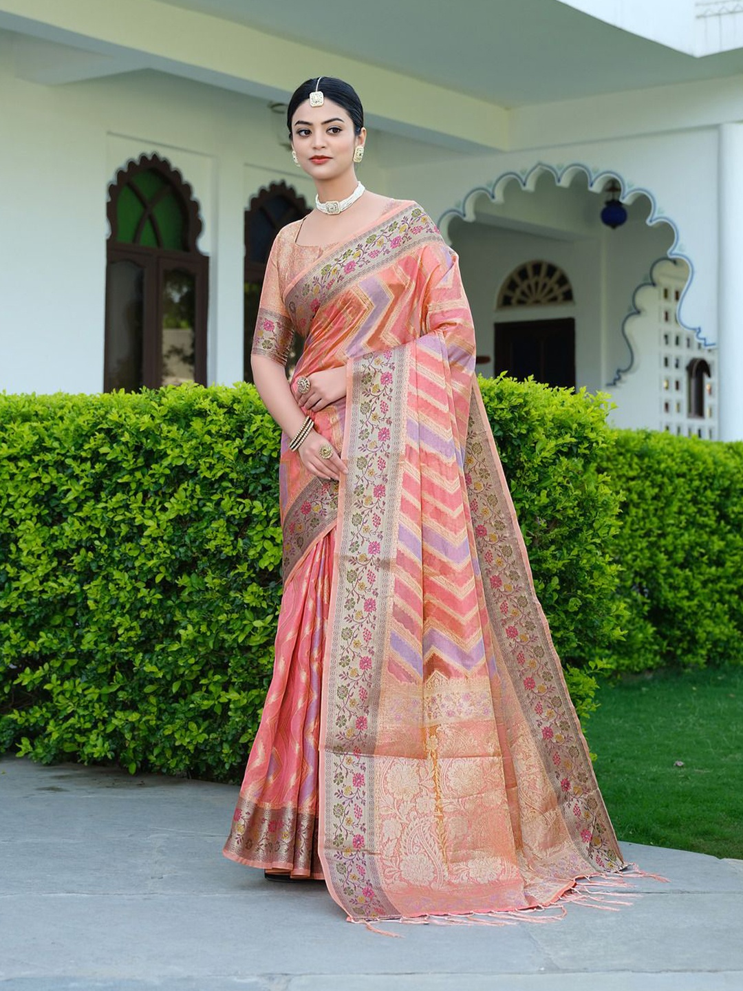 

ISHIKA FAB Woven Design Zari Organza Banarasi Saree, Pink