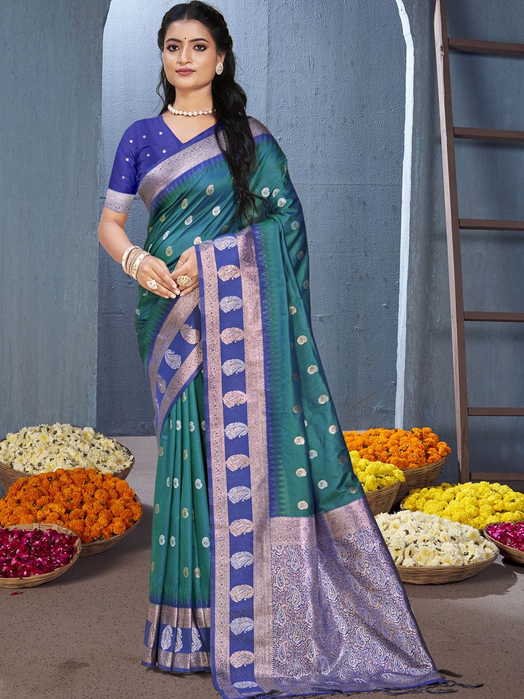 

SANGAM PRINTS Woven Design Zari Silk Blend Tussar Saree, Blue