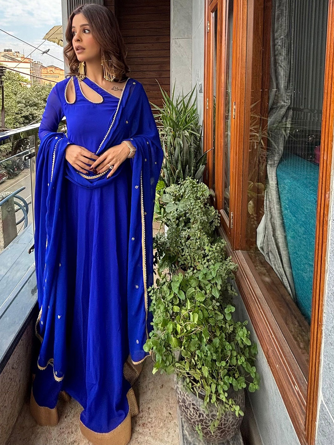 

NUD Women Keyhole Neck Flared Sleeves Gotta Patti Georgette Anarkali Kurta, Blue