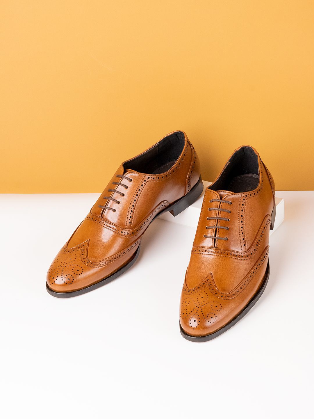 

ATESBER by Inc.5 Men Leather Round Toe Formal Brogues, Tan