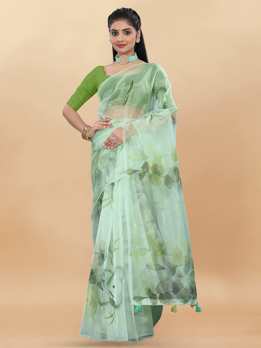 

Anouk Floral Printed Organza Saree, Green