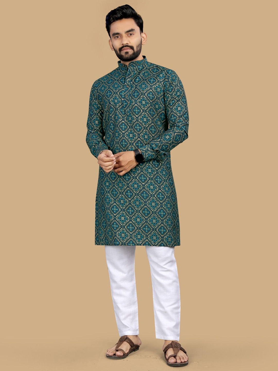 

BAESD Men Ethnic Motifs Printed Thread Work Kurta, Teal