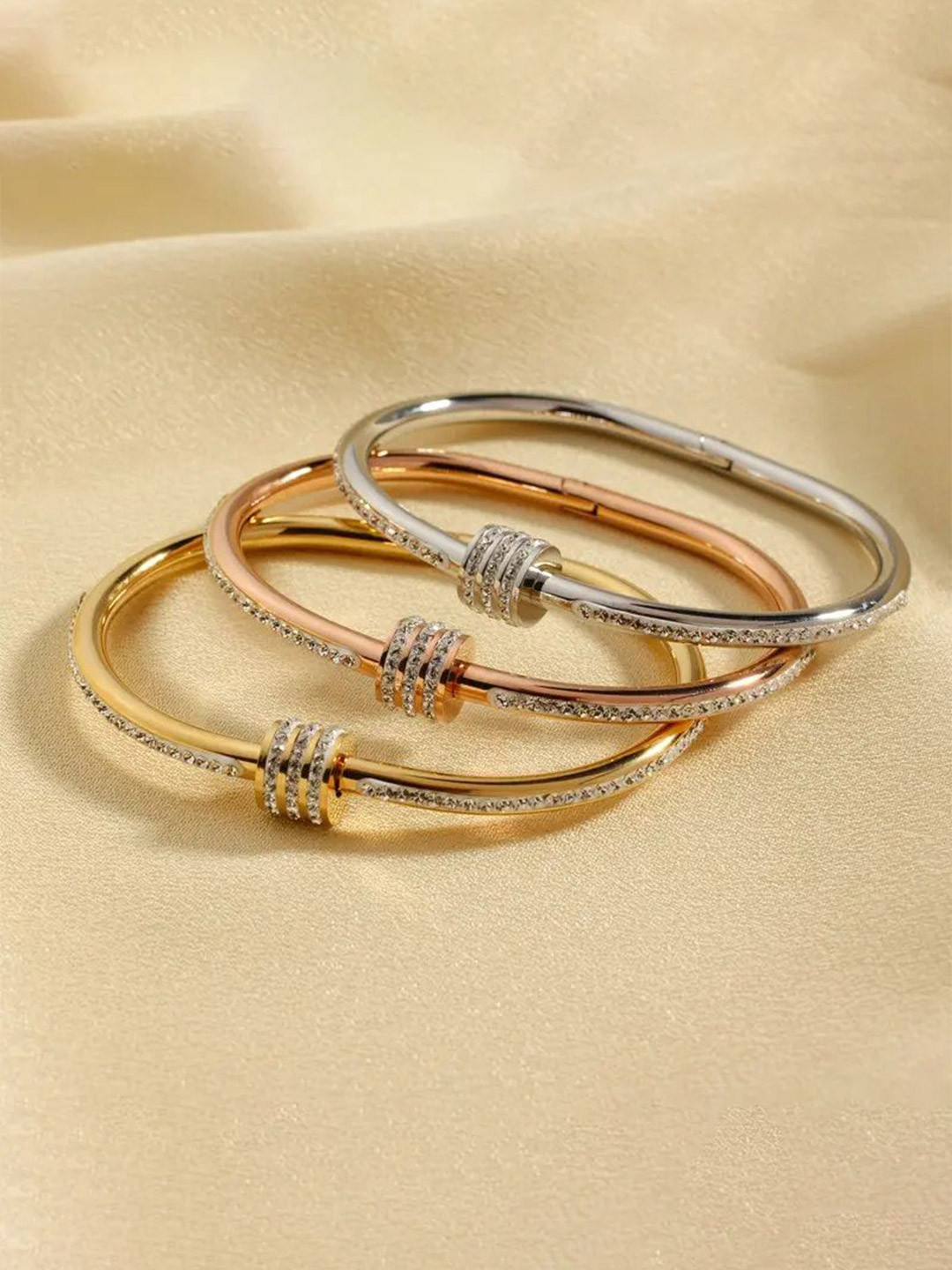 

MEENAZ Women 3 American Diamond Antique Gold-Plated Kada Bracelet