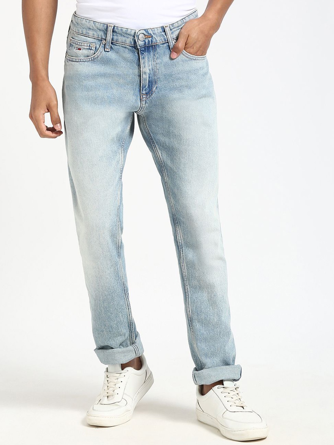 

Tommy Hilfiger Men Slim Fit Heavy Fade Stretchable Jeans, Blue