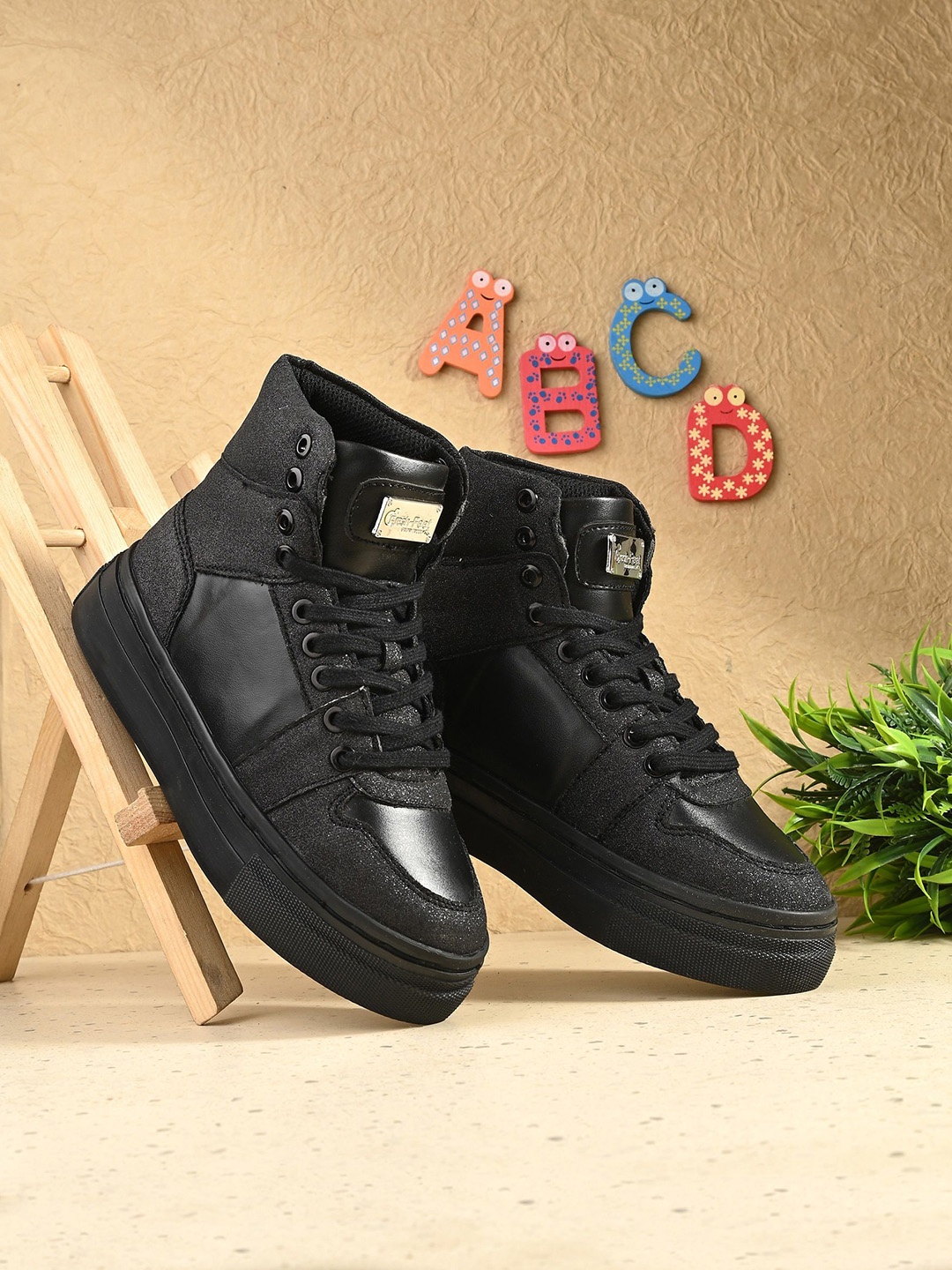 

FRESH 1947 FEET Boys Round Toe Lace-Ups Sneakers, Black