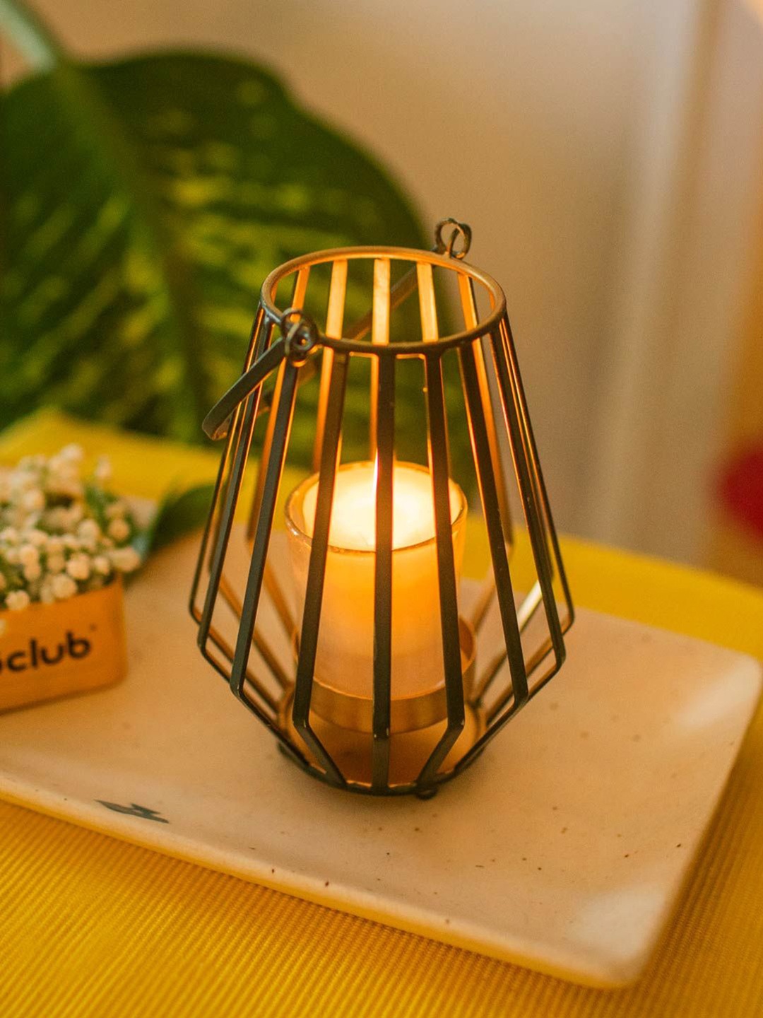 

10club Green & Gold-Toned Candle Holder