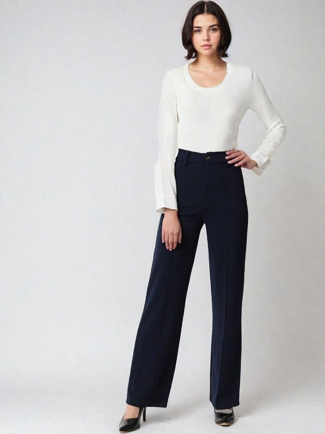 

Kotty White and Navy Blue Long Sleeves T-Shirt with Trouser