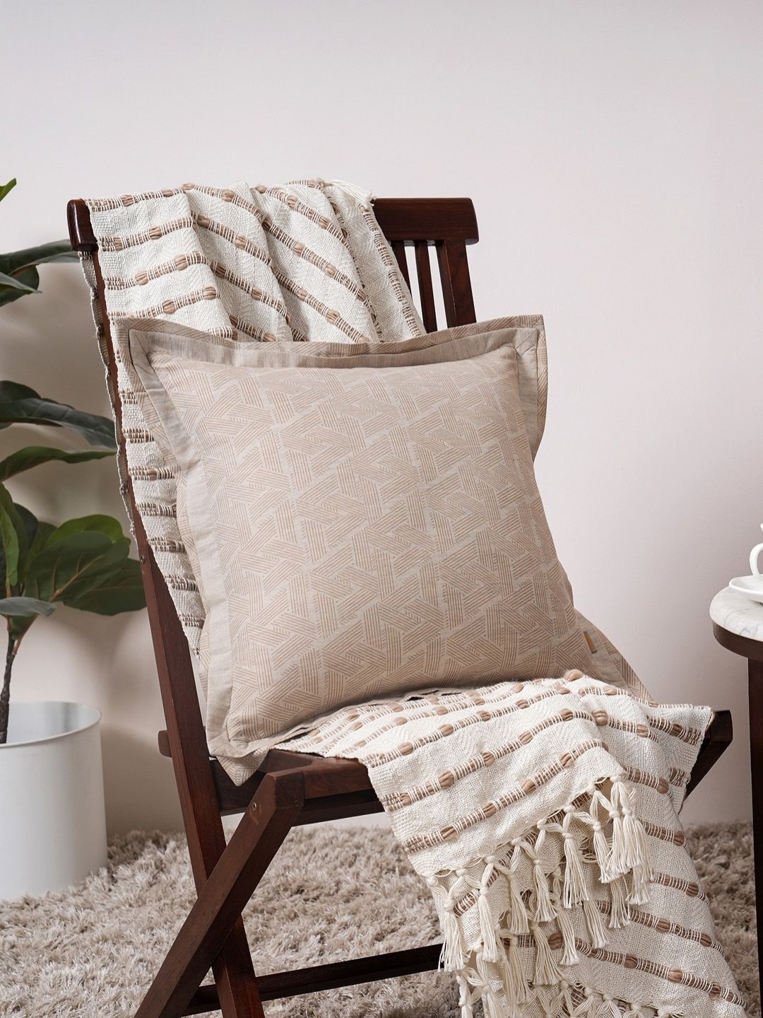 

MASPAR Beige Geometric Printed Cotton Square Cushion Cover