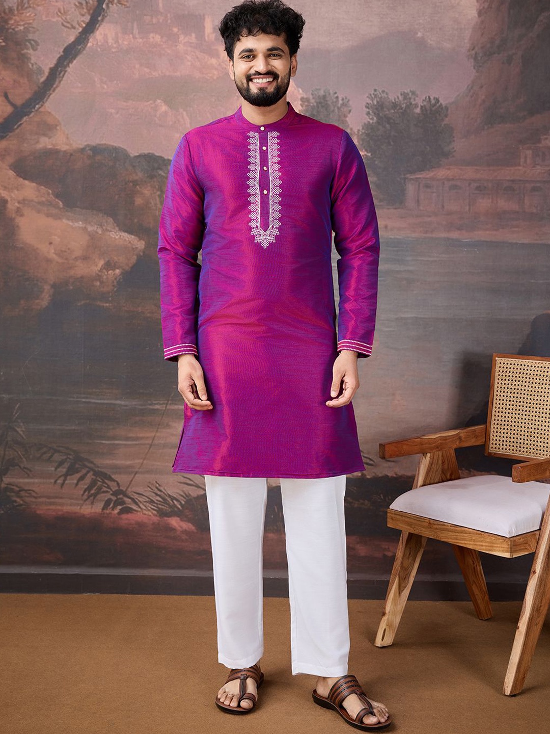 

House of Pataudi Embroidered Mandarin Collar Straight Kurta, Magenta