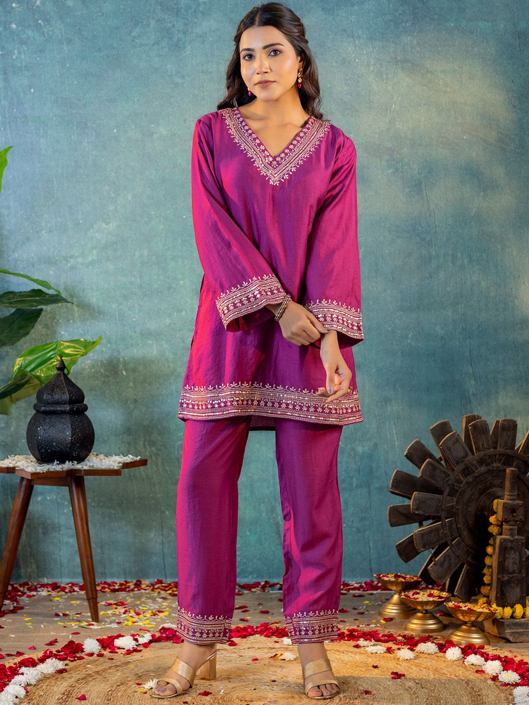 

KASYA Embroidered Pure Silk Tunic With Trousers Co-Ords Set, Pink