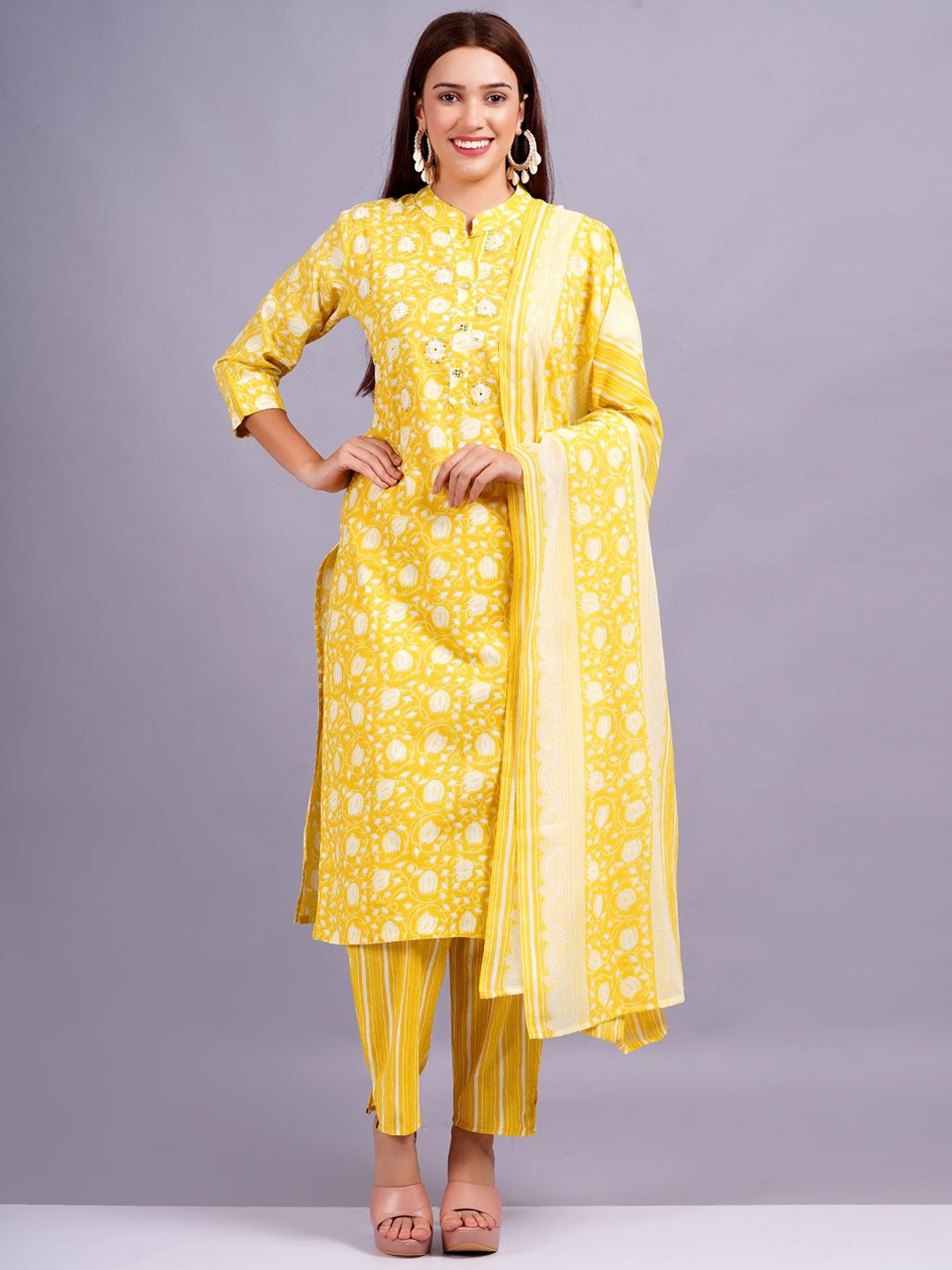 

HIGHLIGHT FASHION EXPORT Women Ethnic Motifs Printed Regular Zardozi Pure Cotton Kurta with Trousers & With, Yellow