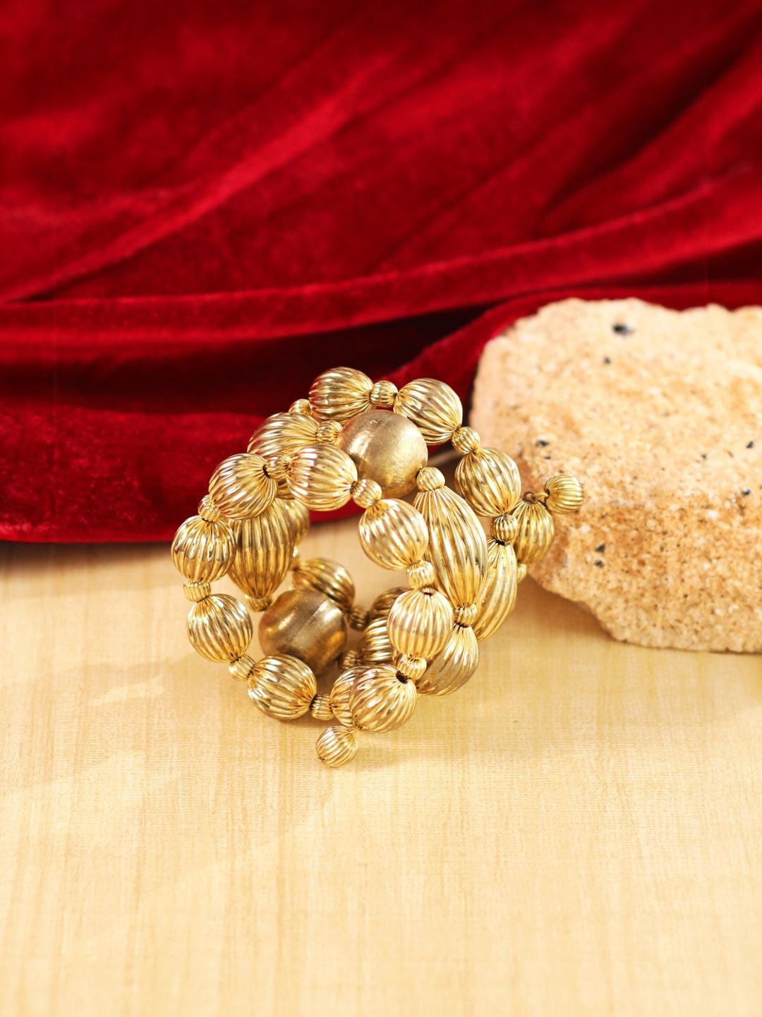 

KPOP Women Brass Gold-Plated Armlet Bracelet