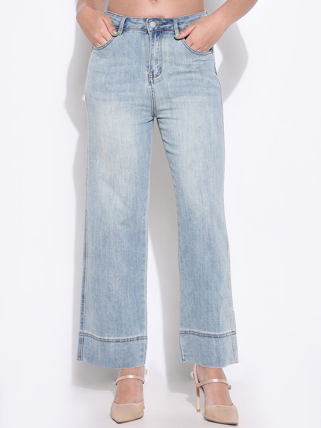 

SHOWOFF Women Comfort Straight Fit Light Fade Acid Wash Stretchable Jeans, Blue