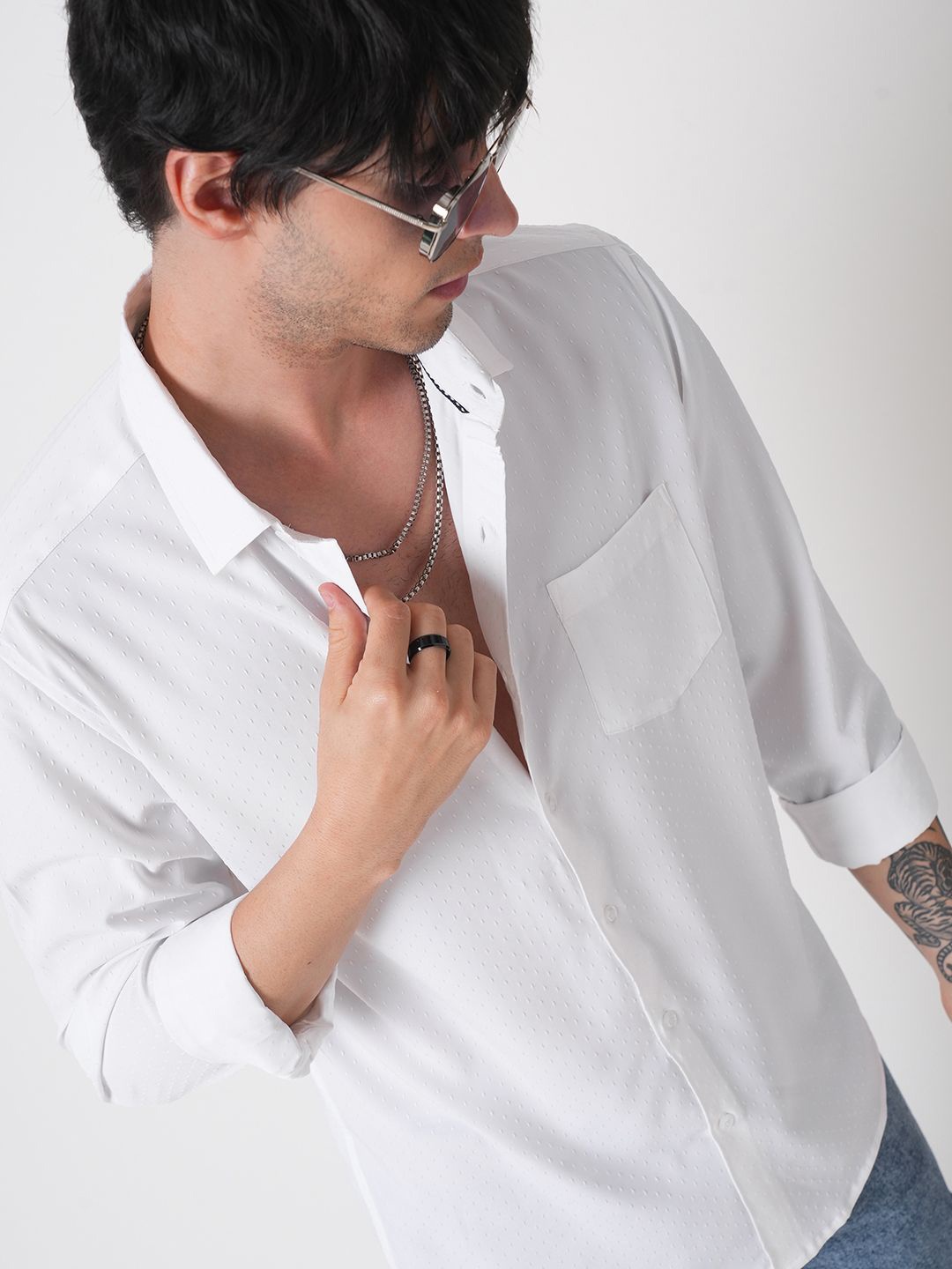 

VASTRADO Men Classic Spread Collar Textured Solid Slim Fit Casual Shirt, White