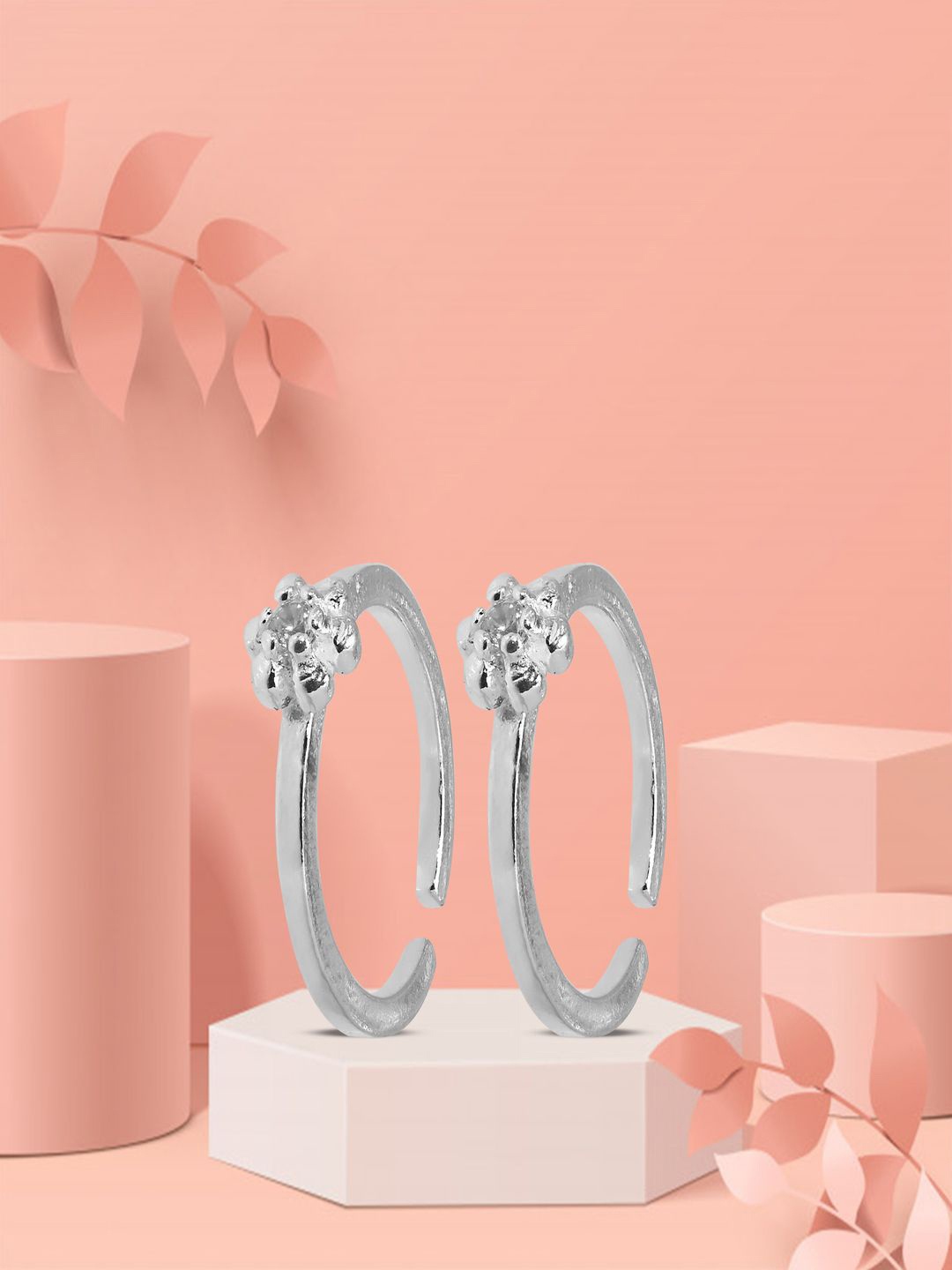 

Paavni Handcrafted Toe Rings, Silver