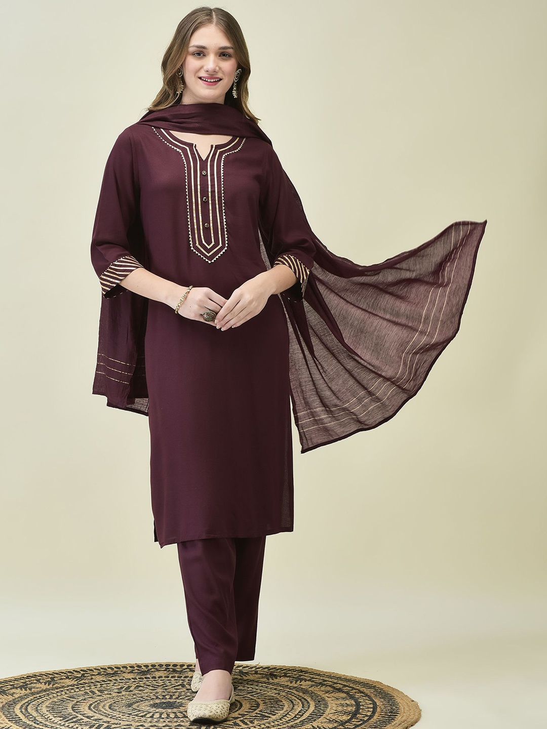 

Shree Women Liva Kurta with Trousers & With Dupatta, Burgundy