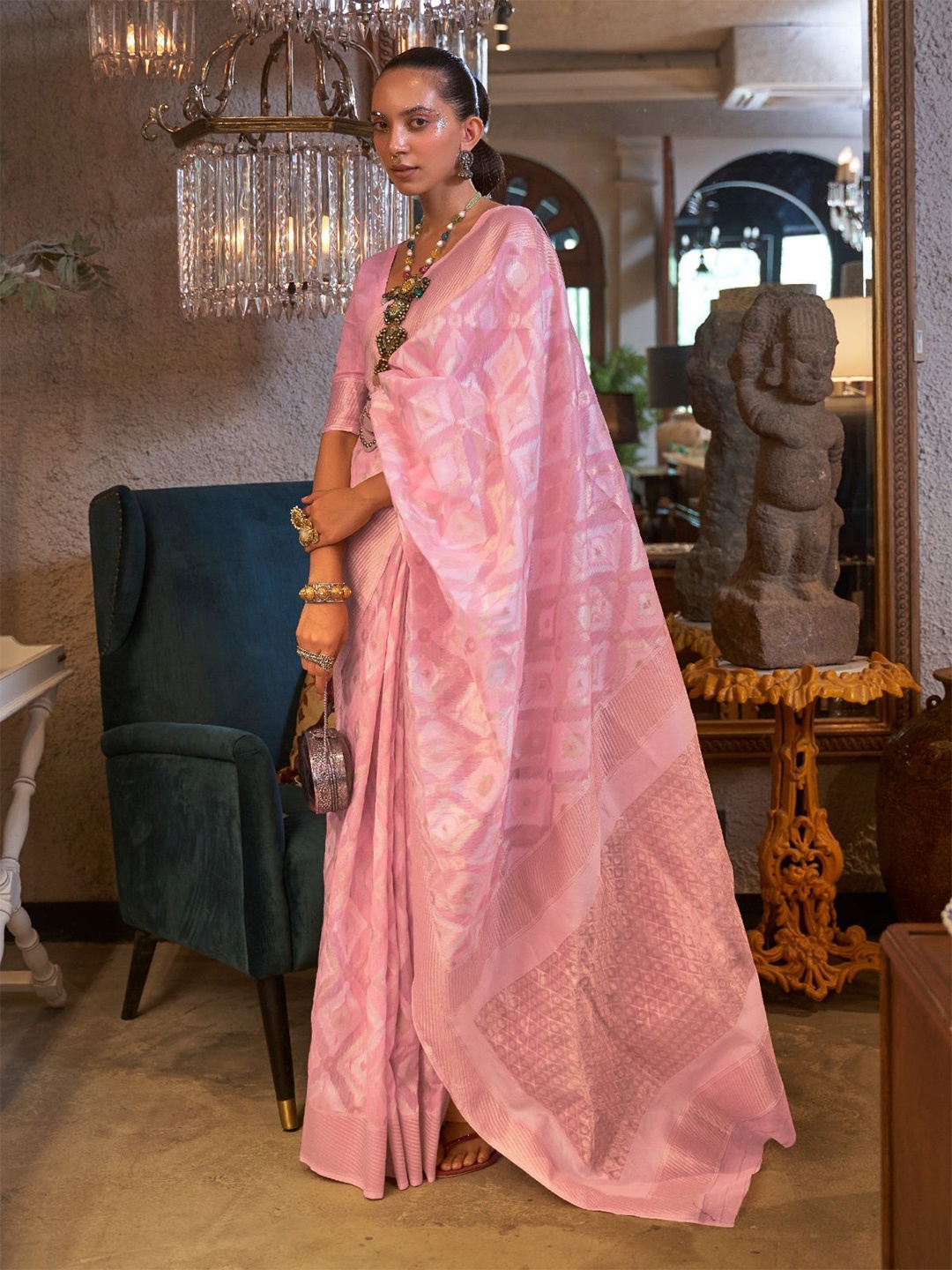 

ODETTE Woven Design Zari Linen Blend Saree, Pink