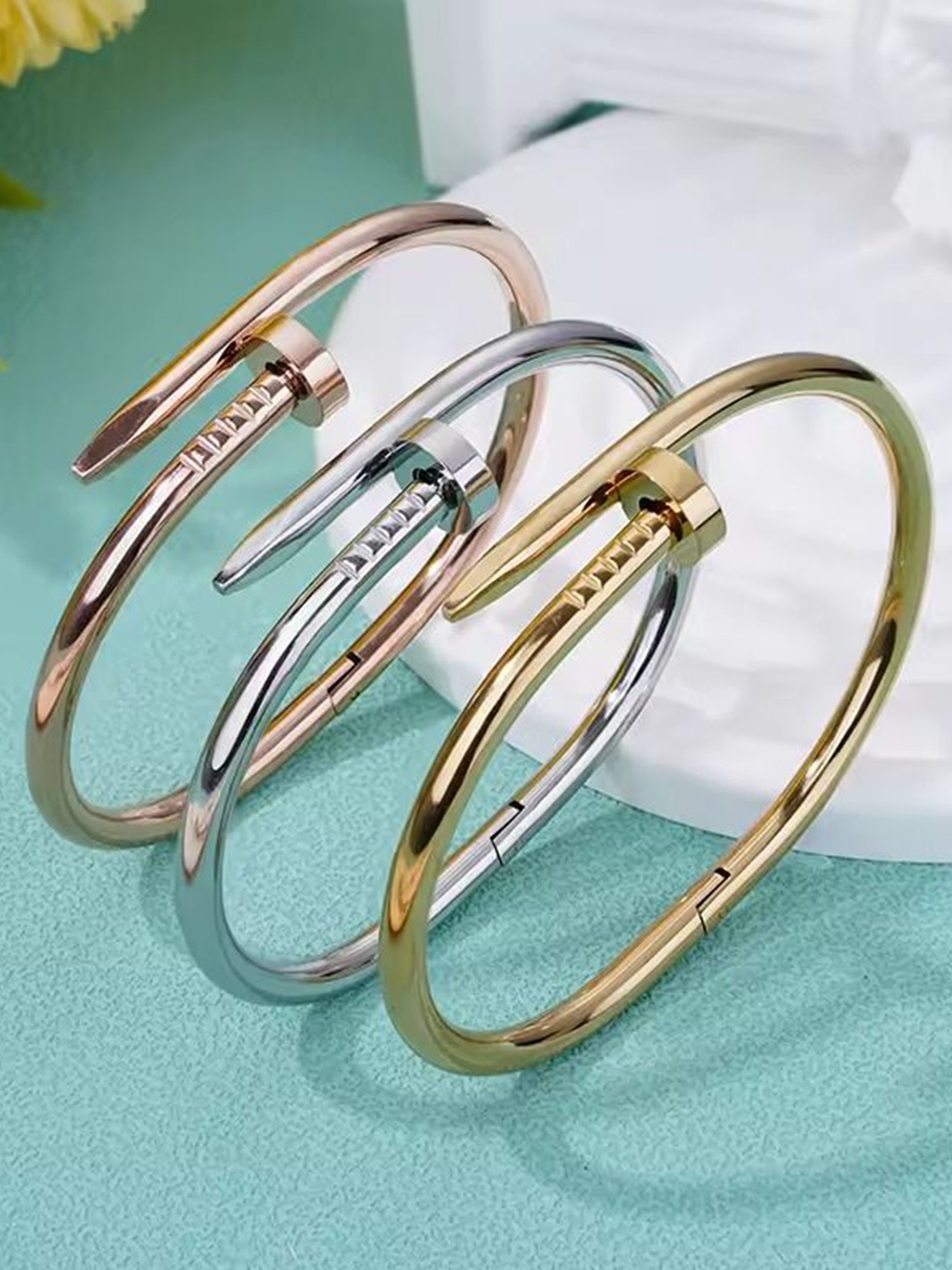 

MEENAZ Women 3 American Diamond Antique Gold-Plated Kada Bracelet, Rose gold