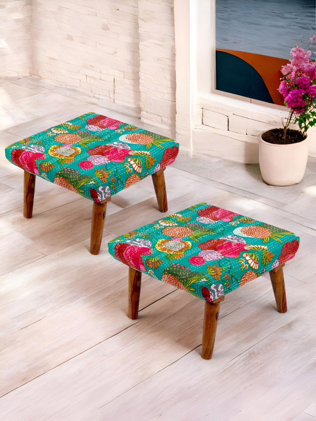 

Ikiriya 2-Pcs Green & Pink Embroidered Square Ottoman