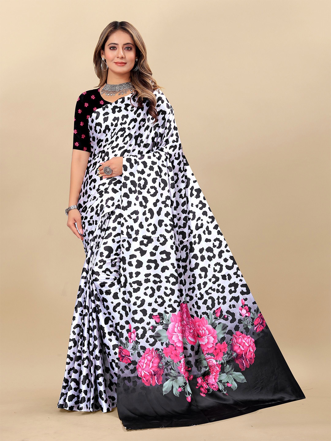 

Anouk Printed Saree With Blouse Piece, White