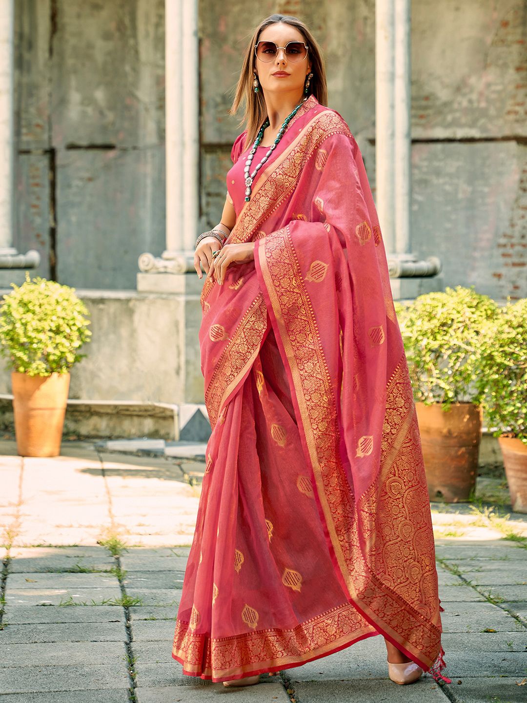 

Satrani Woven Design Zari Pure Silk Banarasi Saree, Red