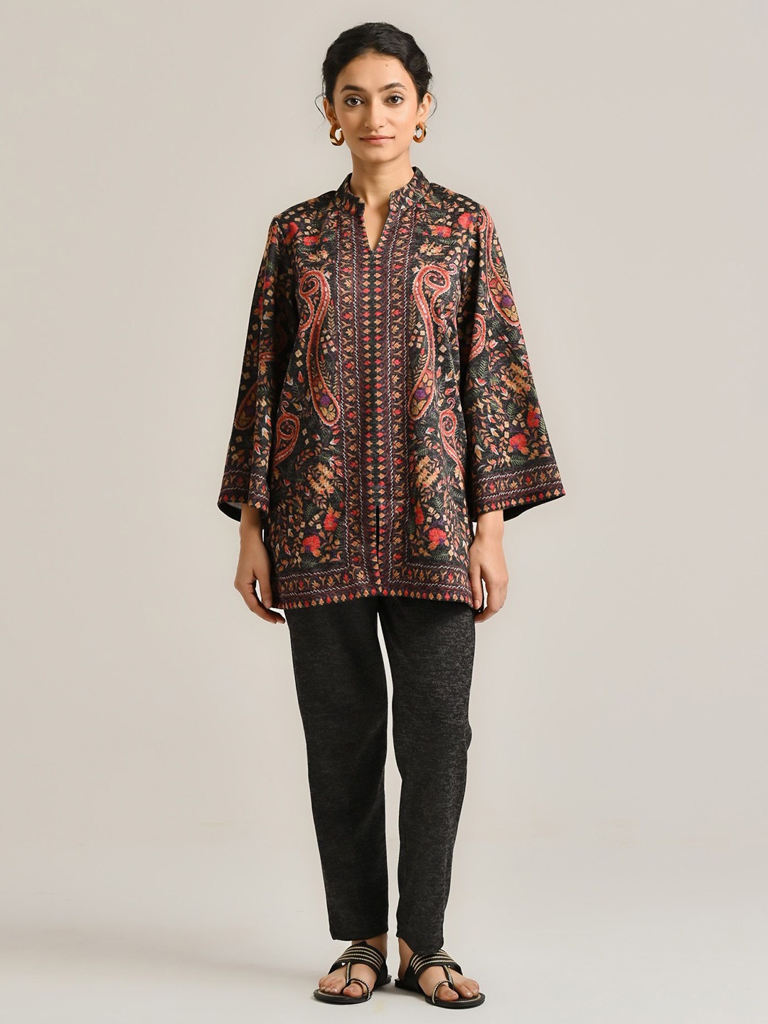 

Rustorange Paisley Printed Mandarin Collar Long Sleeves Top With Trouser, Black