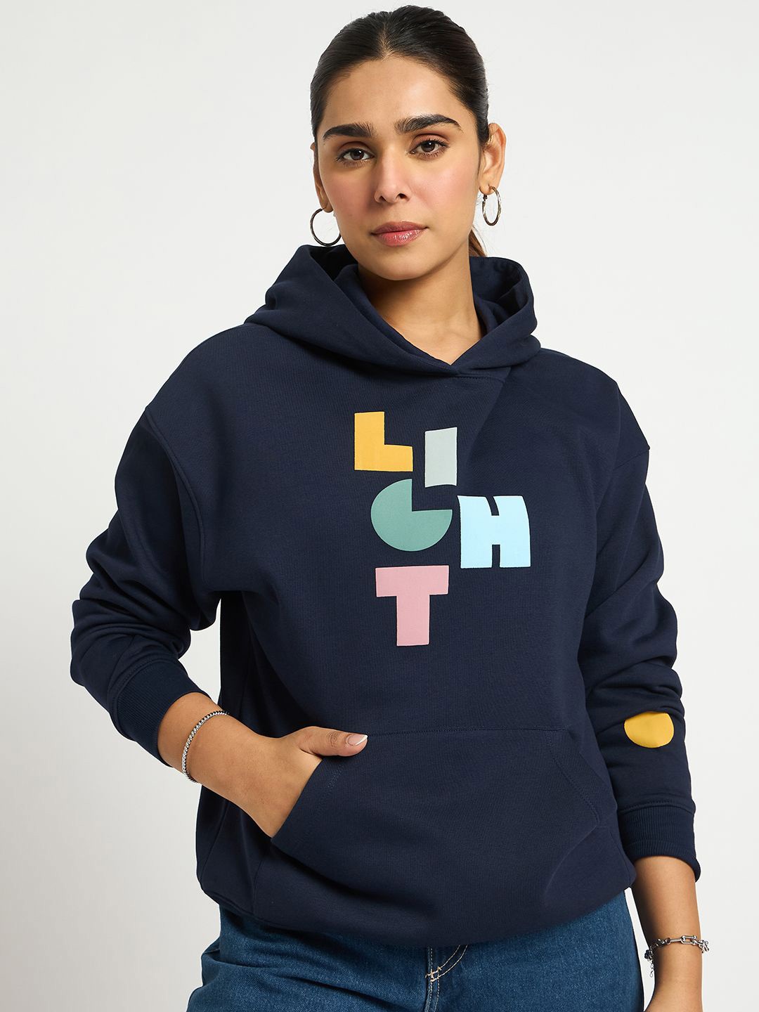 

FEMMELLA Women Printed Hooded Sweatshirt, Navy blue