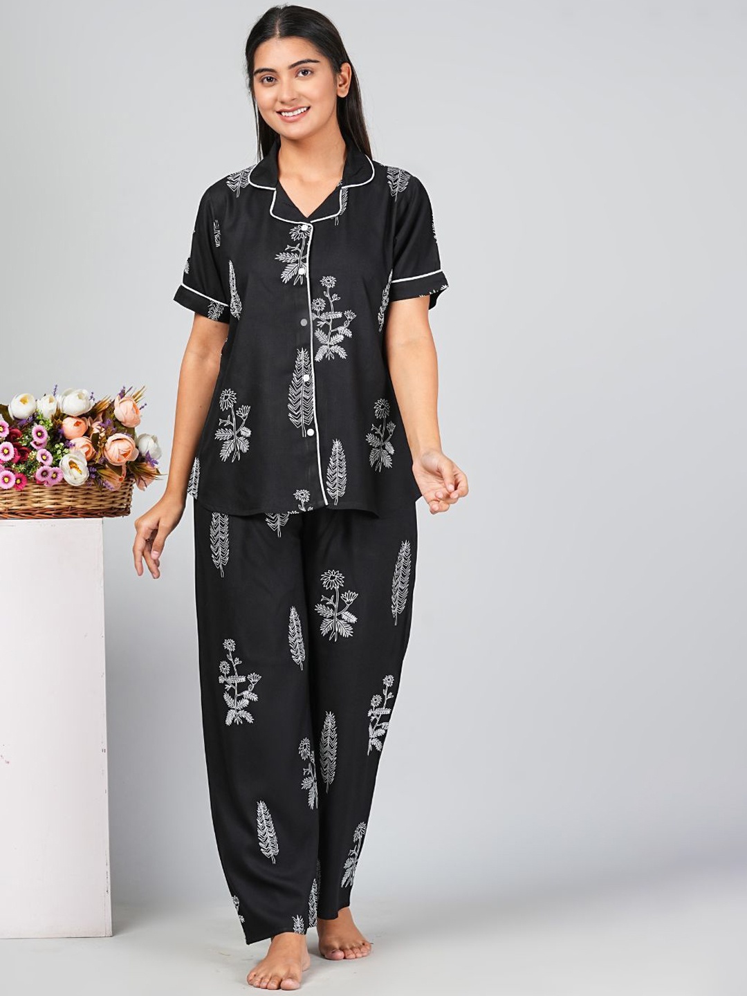 

Serenita Women Printed Pure Cotton Night Suit, Black